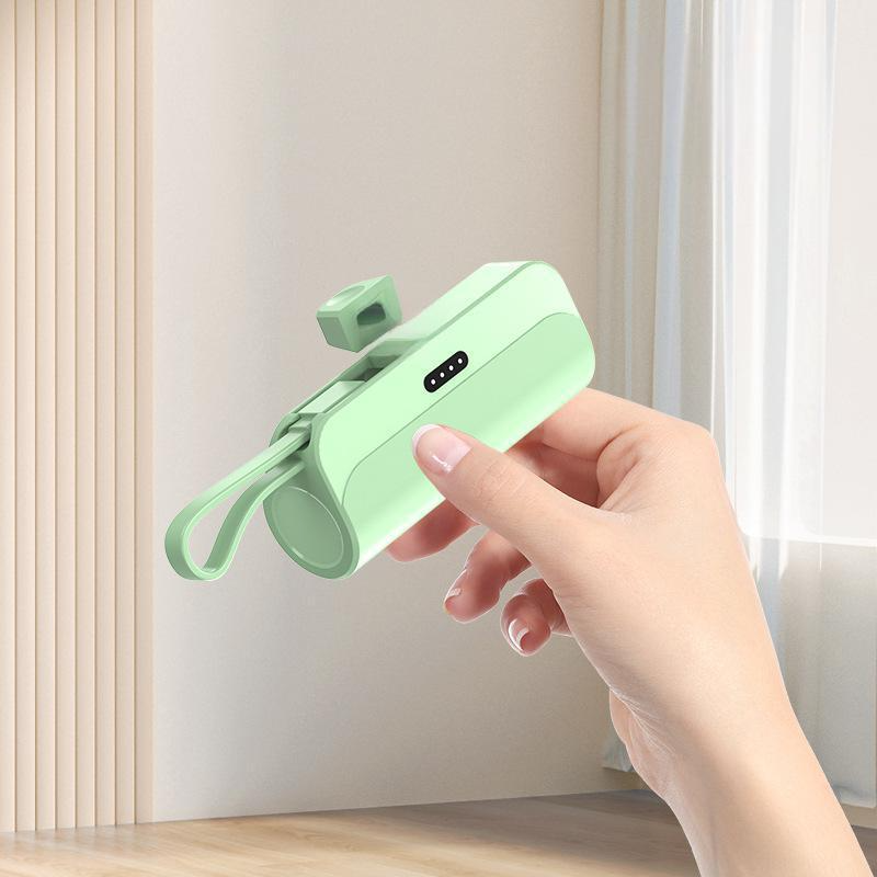 Batterie Externe Portable Haute Capacité avec Câbles Intégrés