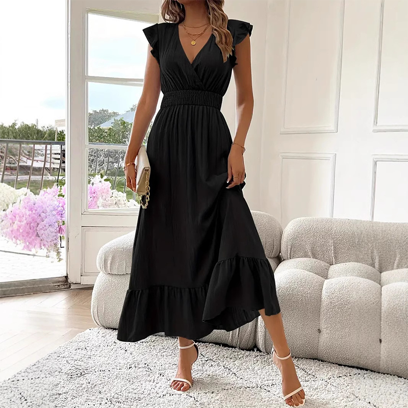Robe longue à col en V avec taille froncée et volants