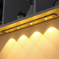📢📢50 % de réduction !! ⏰Lampe LED d'Armoire à Détecteur de Mouvement – Rechargeable USB, 3 Tons de Lumière & Installation Magnétique