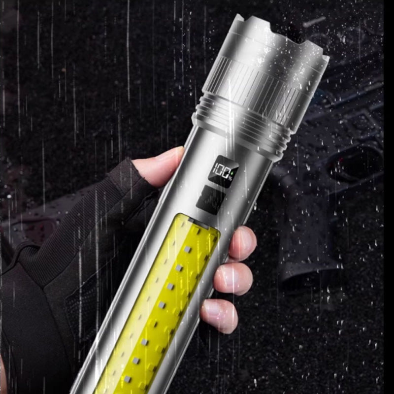 🔥‑50% de réduction ! Lampe torche LED rechargeable ultra-puissante 🔦 Longue portée, étanche, compacte pour tous vos déplacements ✨