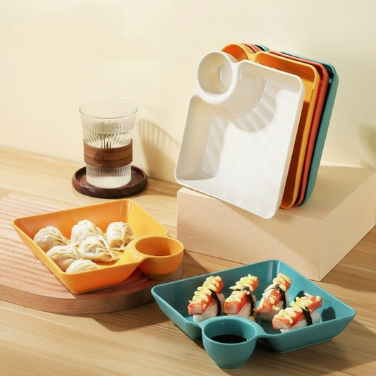 💎 ACHETEZ 2, OFFERT 1 ! 💎 Assiette à Snacks avec Compartiment Sauce Intégré – Anti-Dérapant, Sans BPA & Facile à Nettoyer 🥄🍽️