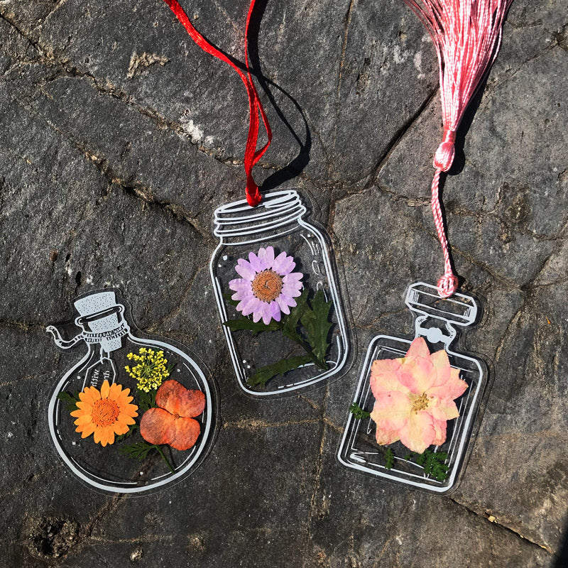 🌸Signets de Fleurs Séchées Transparentes（avec ruban de  gratuit）🦋