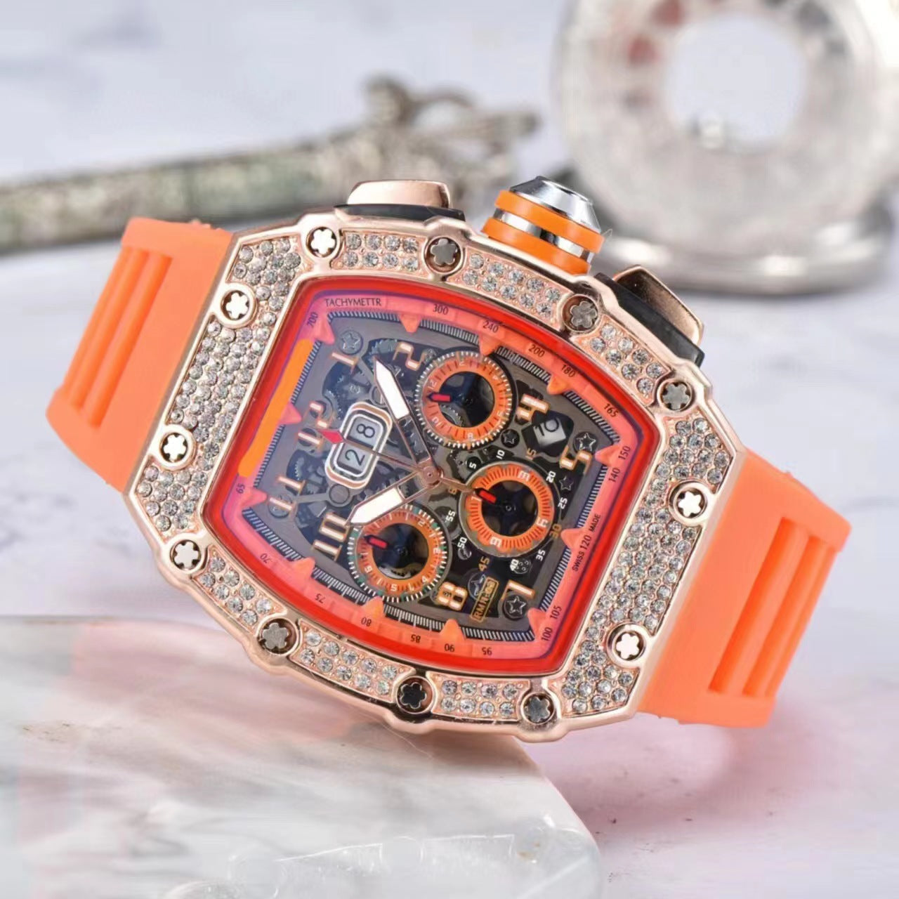 ⌚ Édition limitée – 50 % de réduction ! ✨ Montre de luxe pour homme, forme tonneau, ornée de strass
