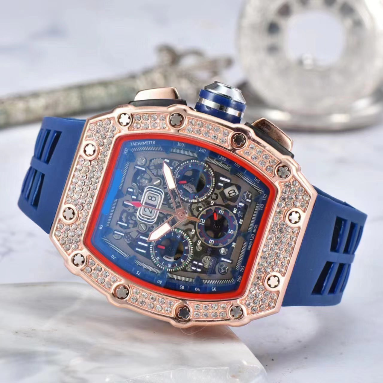 ⌚ Édition limitée – 50 % de réduction ! ✨ Montre de luxe pour homme, forme tonneau, ornée de strass