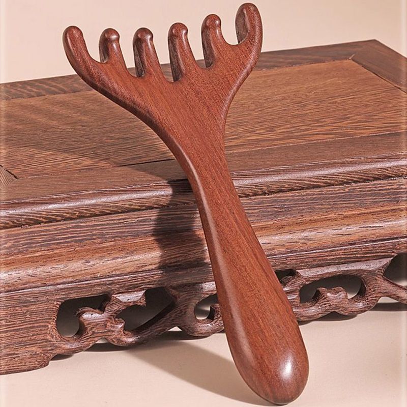 🛒 1 ACHETÉ = 1 OFFERT ! ✨ Peigne méridien 6 points – Masseur de cuir chevelu par acupression et épilateur, favorise la circulation et la relaxation, avec un design en bois naturel 🌿💆‍♀️.