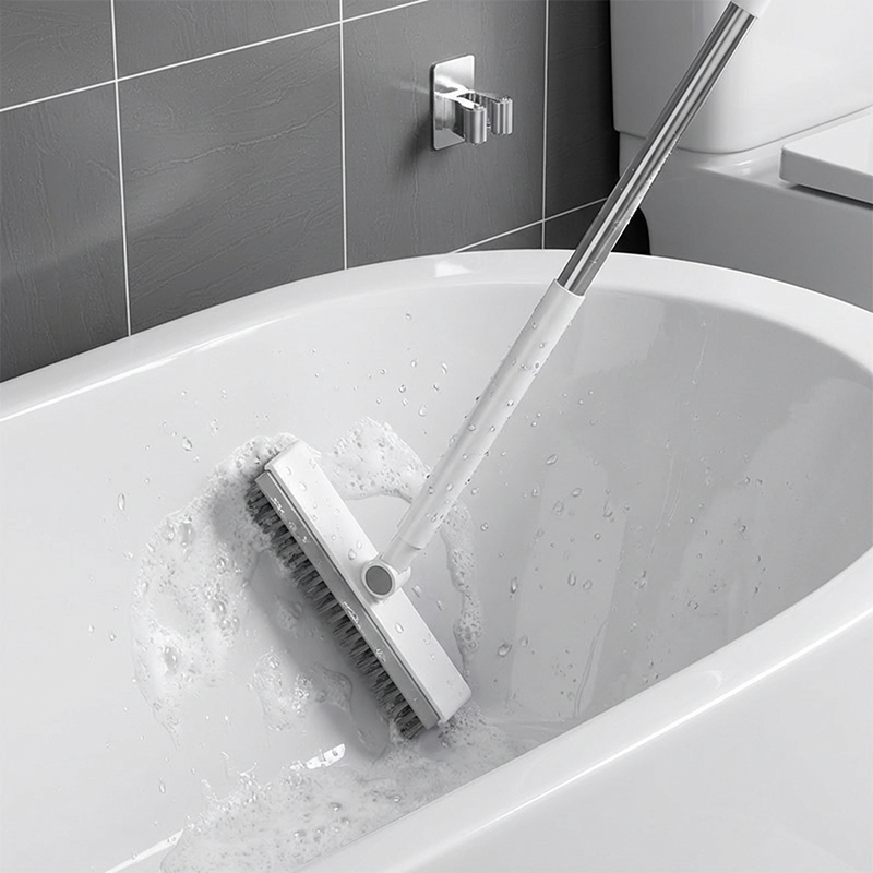 🧹 Brosse de nettoyage 2-en-1 – Poils résistants + raclette en caoutchouc, manche long ergonomique en inox – Tête pivotante 120°, rangement mural – Idéale pour sols, murs et carrelage 🚿✨